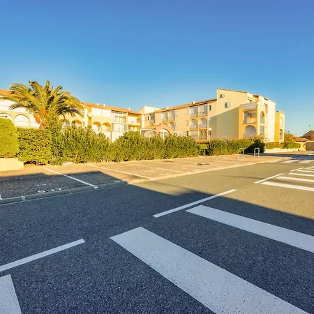 Appartement Les Maisons De La Plage-11 By Interhome *